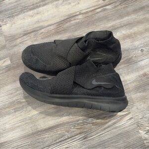 Nike Free RN Motion Flyknit Men’s 8.5 Sneakers Black